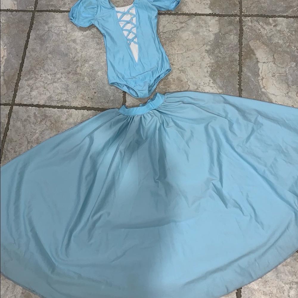 Girl- Belle village-peasant 2 piece costume